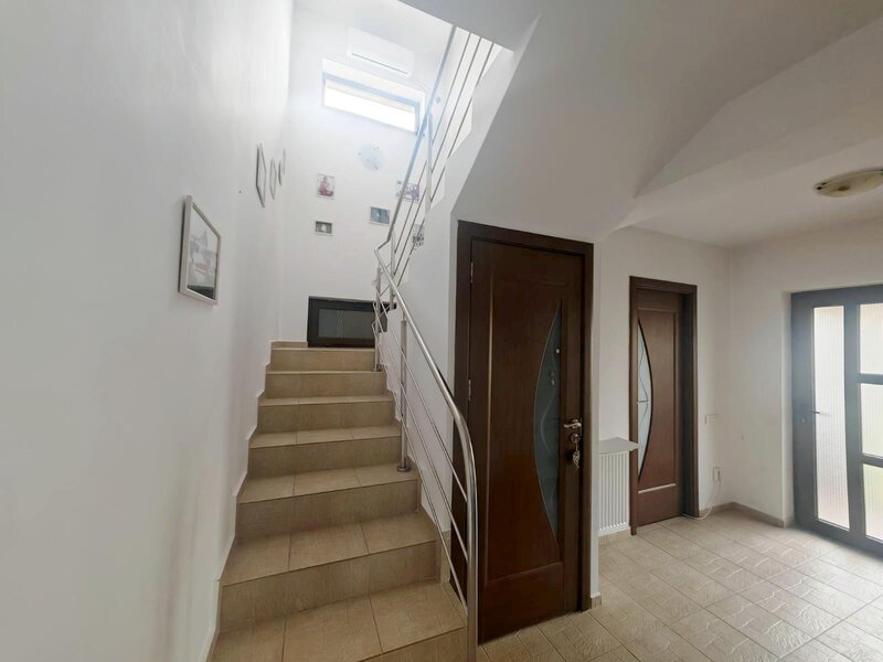 Sat Bacu, com Joita., casa 120 mp utili P+1E+Pod teren 330 mp acces DJ601A.